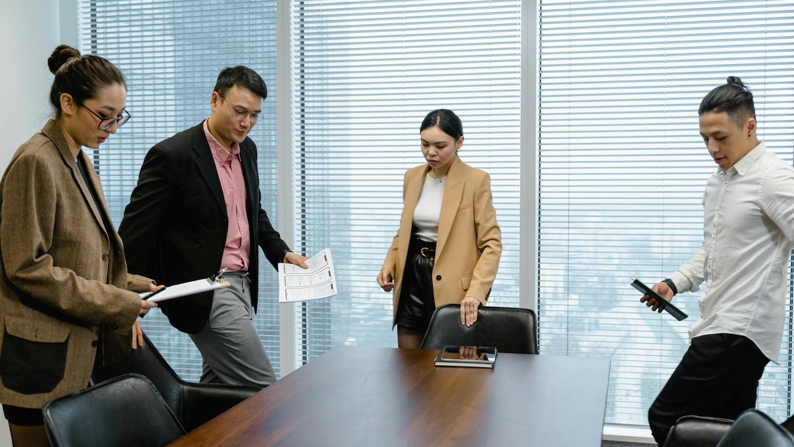 Articles & Media 2 Insurance Embraces Elastic Staffing Model